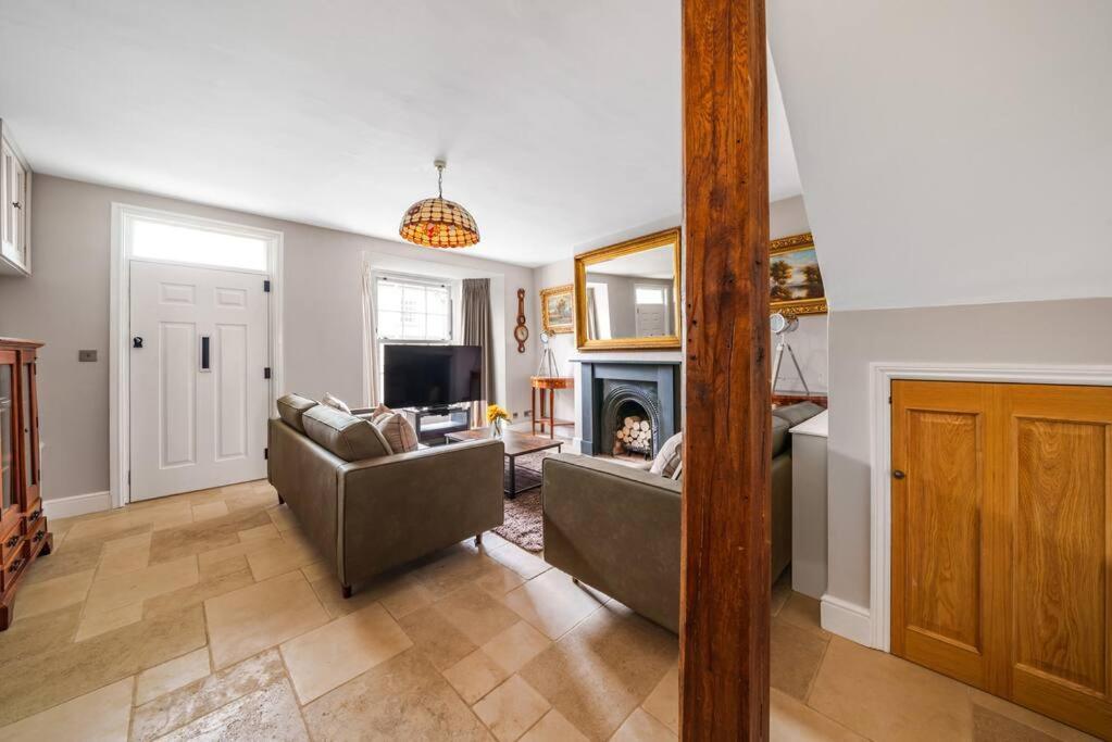 Fox Cottage, Within 5 Min Walk Of Bicester Village Exterior foto